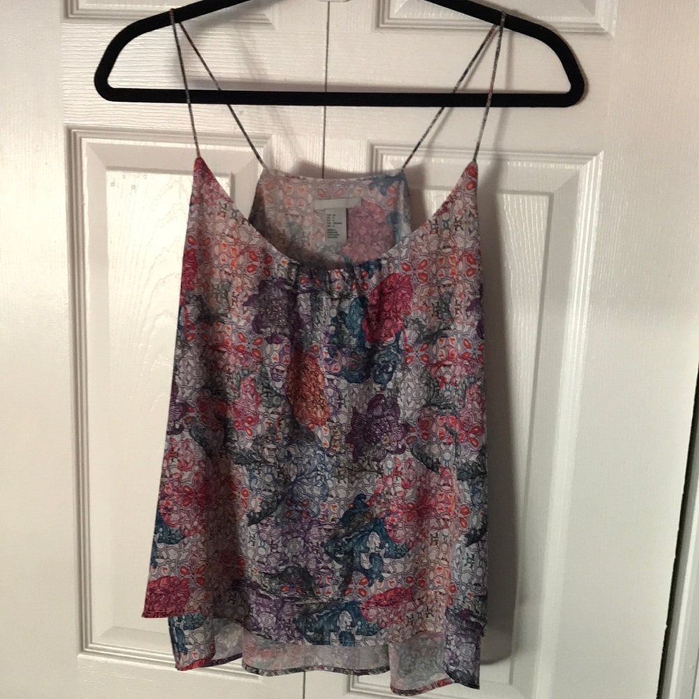 Like New Layered floral print cami